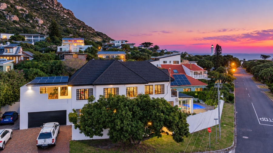 4 Bedroom Property for Sale in Kommetjie Western Cape